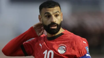 مدرب منتخب مصر يرد على أزمة صلاح مع ليفربول وشائعات الانتقال